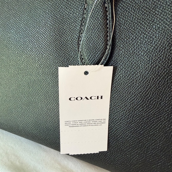 NWT Coach Darcie Carryall - Picture 11 of 15